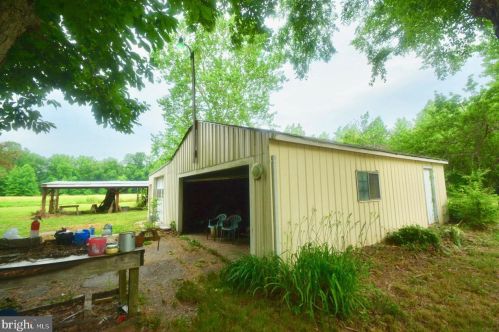 1823 Harvey Straughn Rd, Blackbird DE  19734-9646 exterior