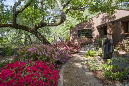 3854 Montecito Ave, Santa Rosa, CA 95404-1920
