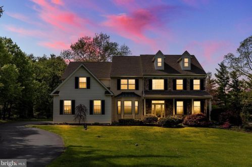 17 Norristown Rd, Blue Bell, PA 19422-2801