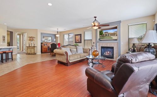 767 Red Barn Pl, Lathrop CA  95330-8975 exterior