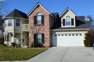 786 Saffron St, Hanford, CA 93230-8529