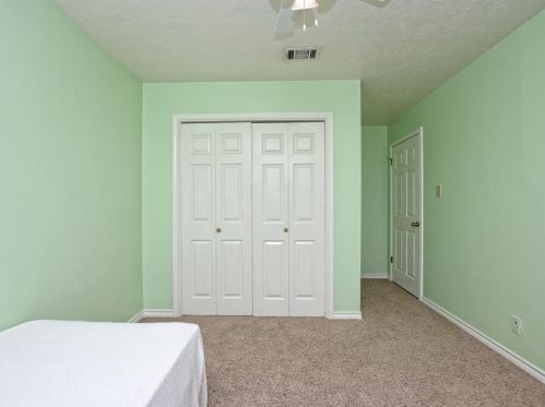 405 Rockmoor Dr, Georgetown TX 78628-8841 exterior