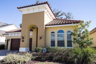 1352 Sunset View Ln, Jacksonville, FL 32207-7633