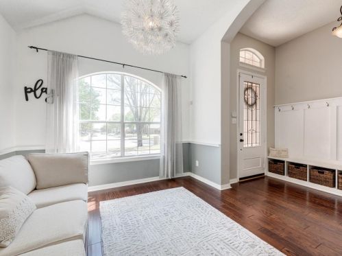 5701 Northcrest Dr, Lewisville TX  75028-4803 exterior