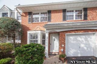 118 Santa Barbara Dr, Hicksville, NY 11803-5825