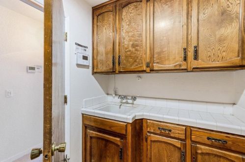 1812 Golf Rd, Turlock CA  95380-9746 exterior