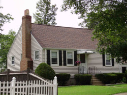 18 Ohio Ave, Newton, MA 02464-1320