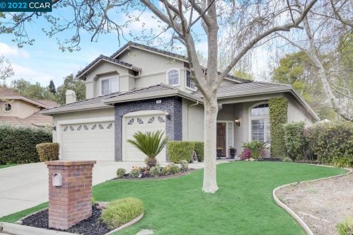 300 Newgate Ct, Danville, CA 94506-1259