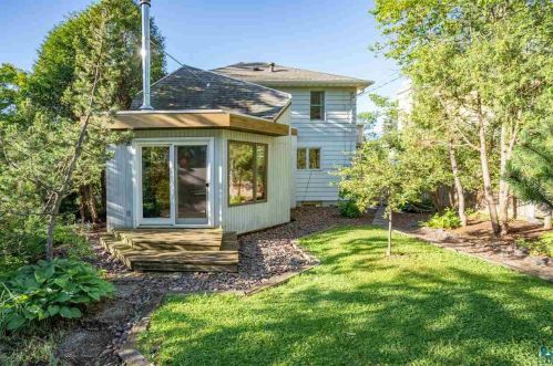 4031 Gilliat St, Duluth, MN 55804-2139