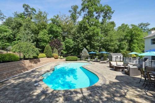 1510 Rahway Rd, Scotch Plains NJ  07076-2714 exterior