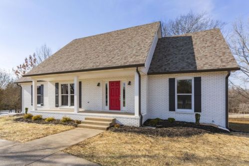 284 Andrew Jackson Dr, Clarksville, TN 37043-1723