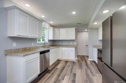 2736 Greystoke Dr, Xenia OH 45385-5719 exterior