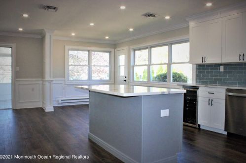 20 Clay Cir, Bricktown NJ  08724-1917 exterior