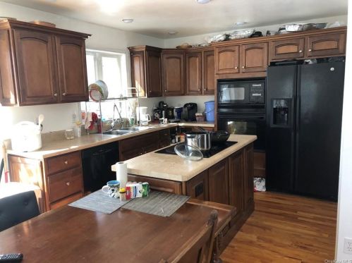 2 Wilson Rd, Sparrowbush, NY 12780-5421