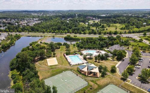 8778 Grantham Ct, Bristow VA  20136-2030 exterior