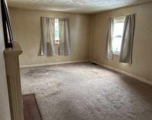 231 Cohassett Dr, Hermitage, PA 16148-1747