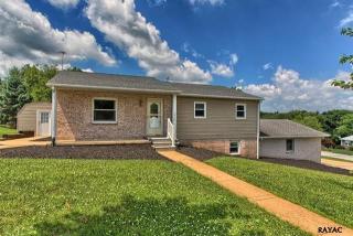 170 Maylyn Ave, Yoe, PA 17313-9208