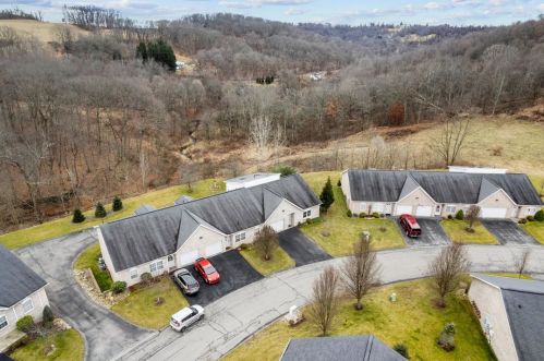 37 Elena Ave, New Kensington PA  15068-9749 exterior