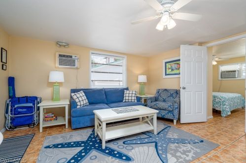 138 Delmar Ave, Fort Myers Beach, FL 33931-3210