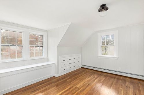 61 Knotty Oak Rd, Coventry RI  02816-8306 exterior