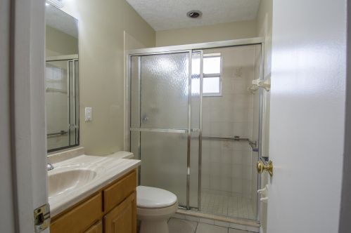 119 Essex Dr, Fort Pierce FL 34946-1228 exterior