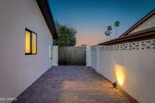 3919 86th St, Scottsdale AZ  85251-5007 exterior