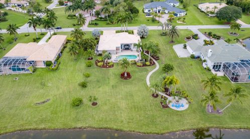 7830 Woodsmuir Dr, West Palm Beach FL  33412-1640 exterior