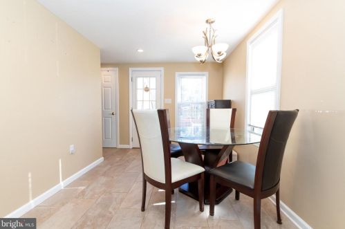 25 Maple Ave, Yardley PA 19067-6642 exterior