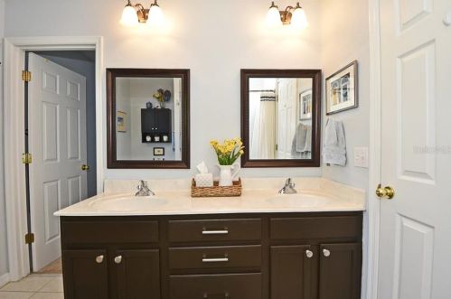 1021 Nash Dr, Kissimmee FL 34747-4310 exterior