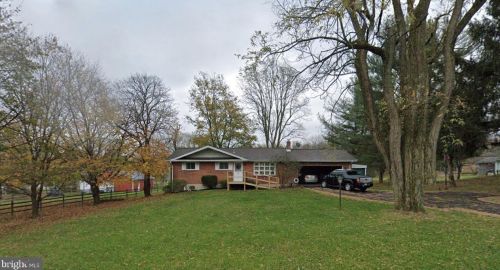 5840 Locust Valley Rd, Coopersburg, PA 18036-2714