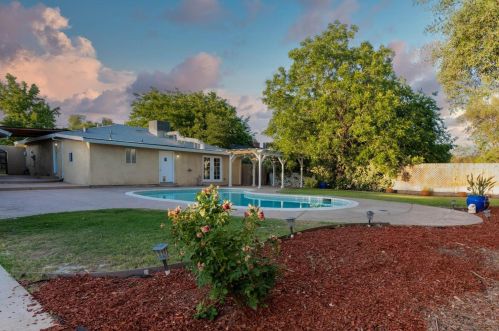 532 K St, Rio Linda CA  95673-3446 exterior