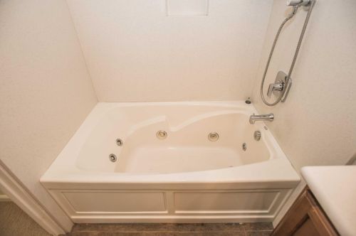 9950 Kennet Way, Elk Grove CA  95757-5118 exterior