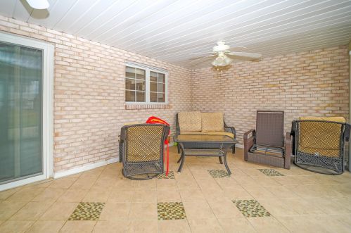 312 Hessenauer Dr, Sugar Grove Lake OH  44833-2343 exterior