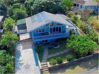 1407 Kehaulani Dr, Kailua, HI 96734-3220