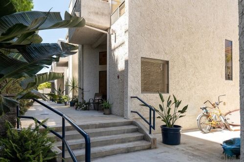 1159 Pacific Beach Dr, San Diego CA  92109-5149 exterior