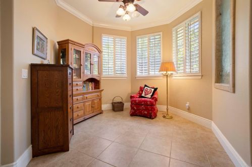 6070 Vine St, Vacaville CA  95688-8724 exterior