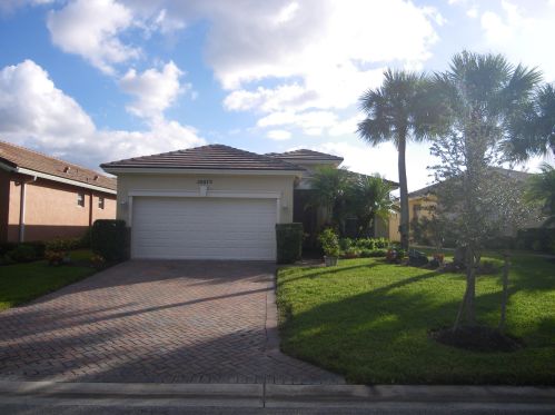 10075 Brookgreen Dr, Fort Pierce, FL 34987-2400
