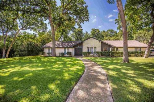 1013 Fairway Rd, Waco, TX 76712-3313