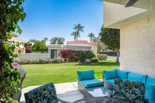 50116 Calle Rosarita, La Quinta CA  92253-2528 exterior