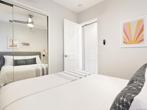 824 Anacapa Ct, San Diego CA  92109-8203 exterior