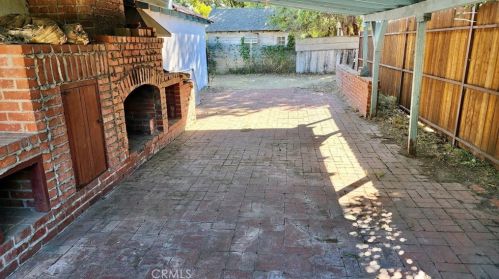 5516 Fulton Ave, Van Nuys CA  91401-5332 exterior