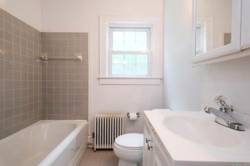 3388 Old Yorktown Rd, Yorktown Hgts NY  10598-1109 exterior