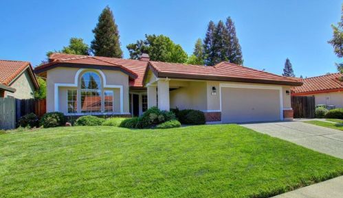 244 Silberhorn Dr, Folsom CA  95630-6743 exterior