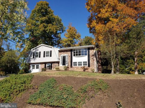 6 Fairfield Cir, Fredericksburg, VA 22407-1323