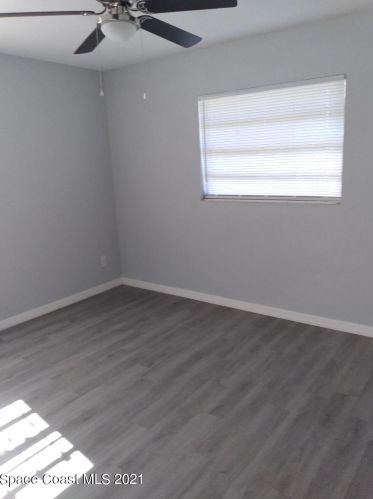 915 Grv Ave, Cocoa FL 32922-7216 exterior