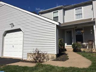 8567 Trumbauer Dr, Ardsley, PA 19038-7459