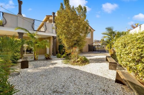 2340 Robinhood Pl, Orange CA  92867-1851 exterior