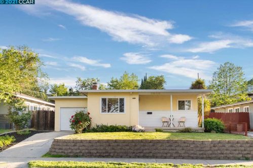 2948 Hilltop Rd, Concord, CA 94520-5412