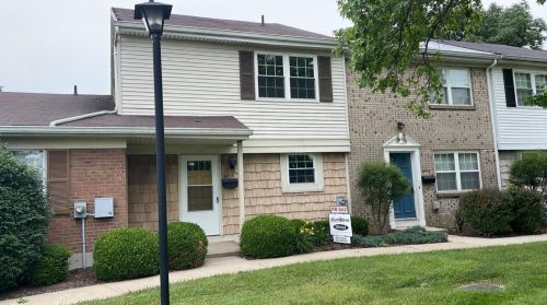 3495 Amberway Ct, Cincinnati, OH 45251-3313
