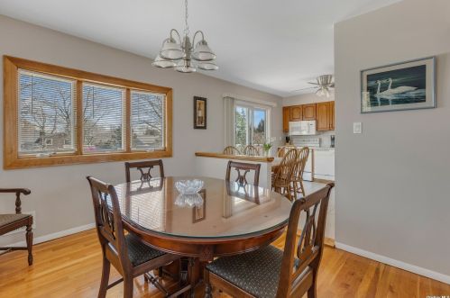 15 Purdy Ave, Elwood NY  11731-4501 exterior